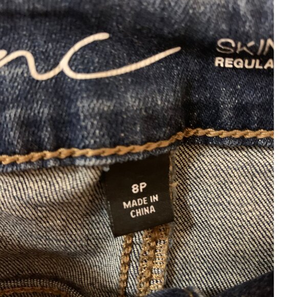 INC Skinny Leg Regular Fit Jeans Size 8P - Picture 5 of 9